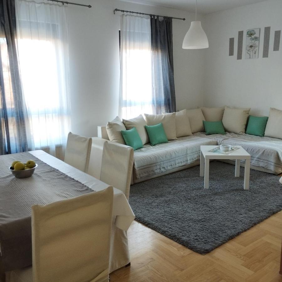 Apartman Gana Altina Lux بلغراد المظهر الخارجي الصورة