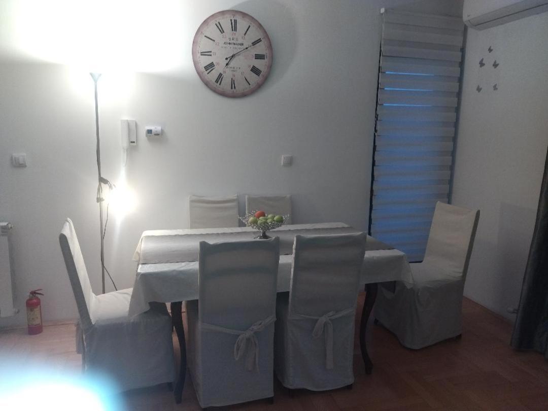 Apartman Gana Altina Lux بلغراد المظهر الخارجي الصورة